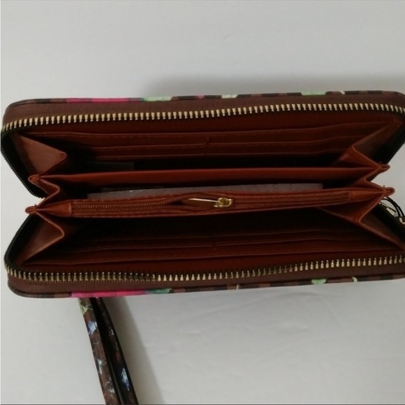 London Fog Adalia Signature Zip Around Wallet Wristlet New - Picture 6 of 10
